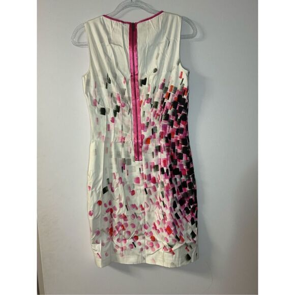 Ellie Tahari Geometric Print Sheath Dress Size Size 6 - Picture 2 of 2